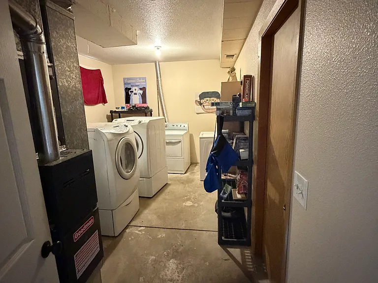 323 Southridge Pl — Photo 11