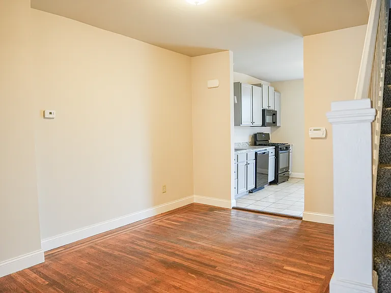 2813 W Mulberry St — Photo 8