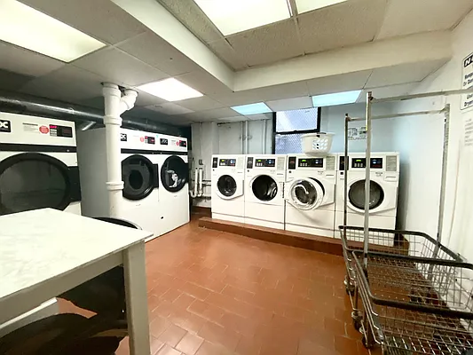 Rented by Bond New York | media 55