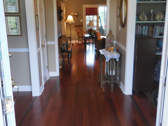 4th image of 151 Patale Dr