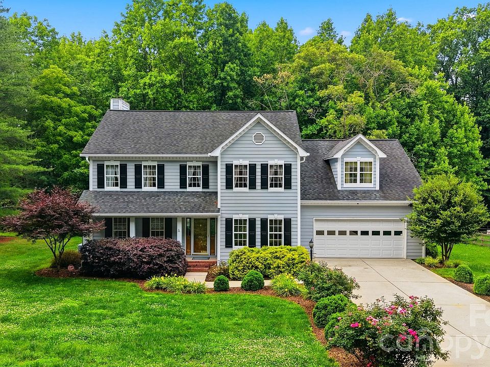 1st image of 1032 30th Avenue Ln NE