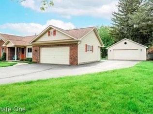 5341 Wright Dr, Troy, MI 48098