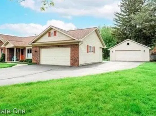 5341 Wright Dr, Troy, MI 48098