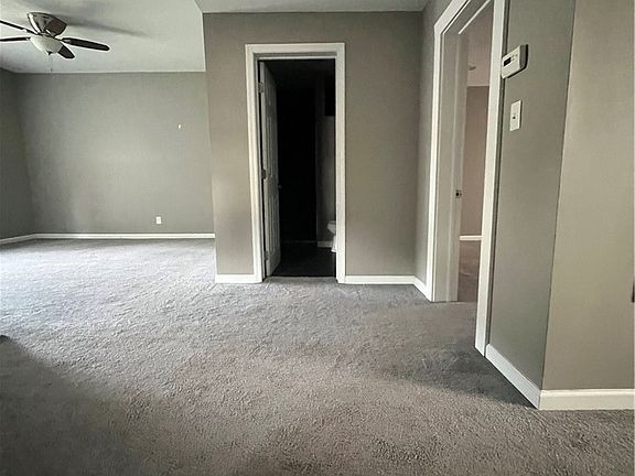 4th image of 1105 Riverside Dr #2