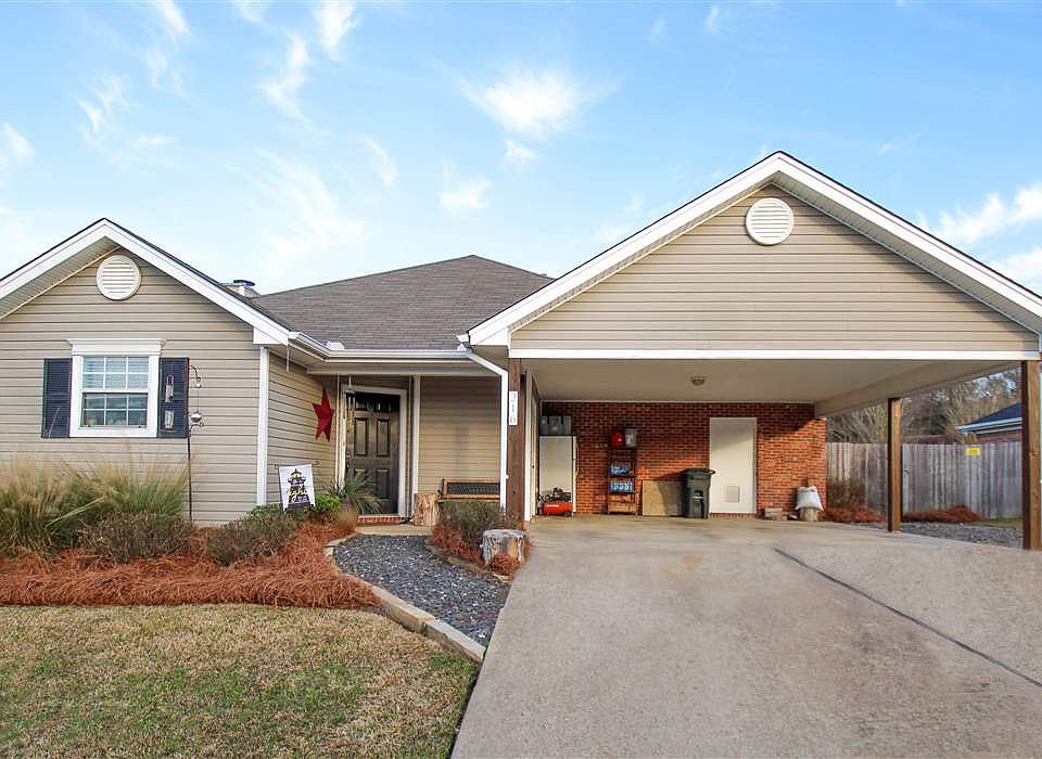 1st image of 216 McLaurin Dr