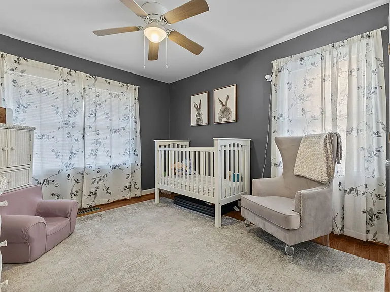 2125 Forest Hills Dr — Photo 20