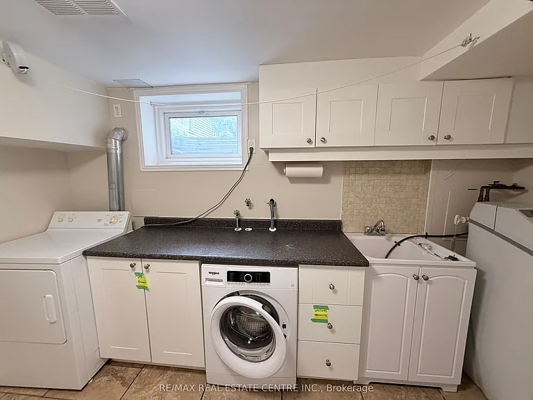 18 Mackenzie Dr #BASEMENT — Photo 17