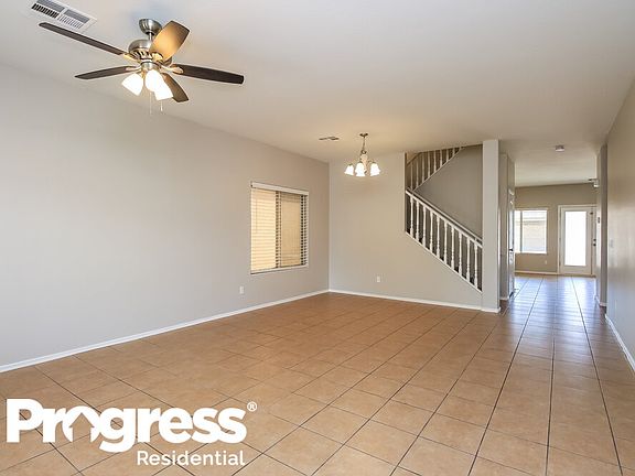 5th image of 1215 E Country Crossing Way
