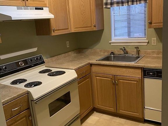 3rd image of 50 Countryplace Ln