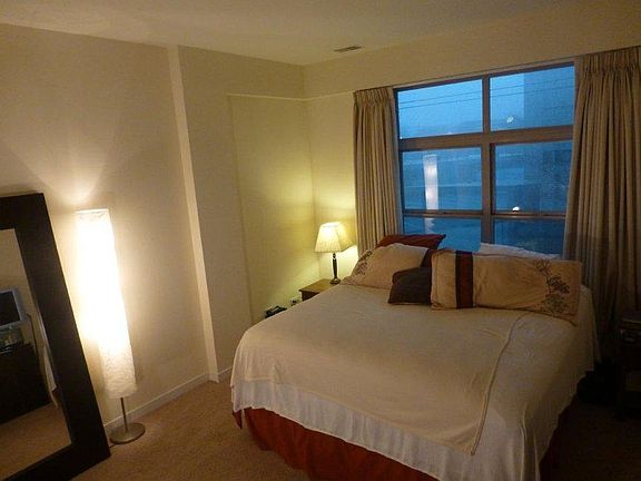 5th image of 1935 S Archer Ave APT 418