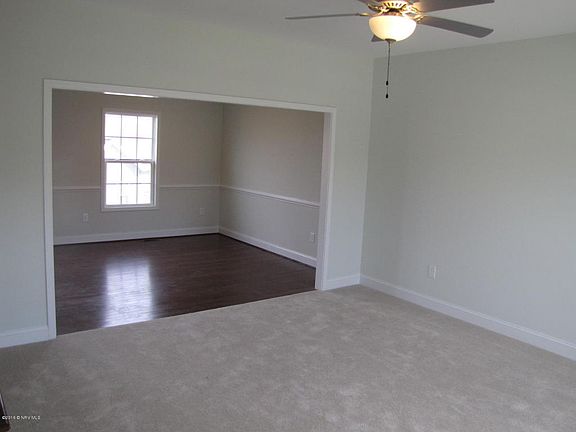 4th image of 118 Oak Meadow Ln