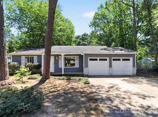 5112 Split Oak Dr, Charlotte, NC 28227