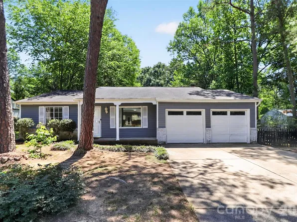 5112 Split Oak Dr, Charlotte, NC 28227