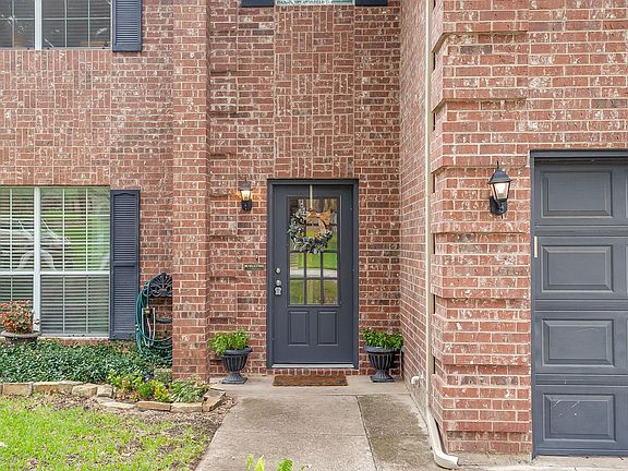 3rd image of 2137 Country Brook Dr
