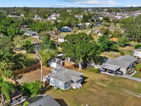204 6th Ave NW, Ruskin, FL 33570