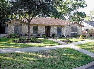 1748 Florida Dr, Seabrook, TX 77586