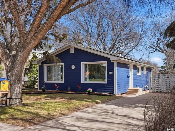 1722 Alexandra AVENUE, Saskatoon, SK S7K 3C5