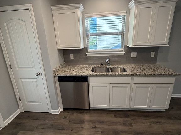 4th image of 4227 Brogli Dr