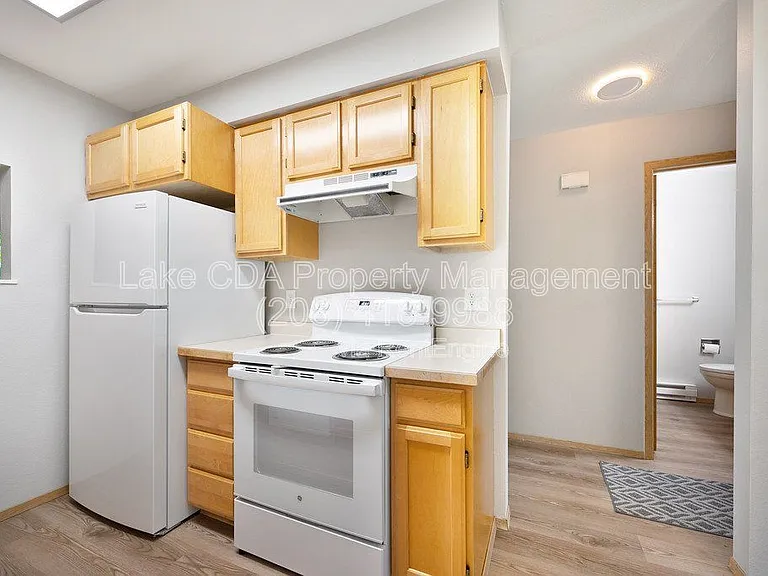 1611 E Montana Ave #C — Photo 3