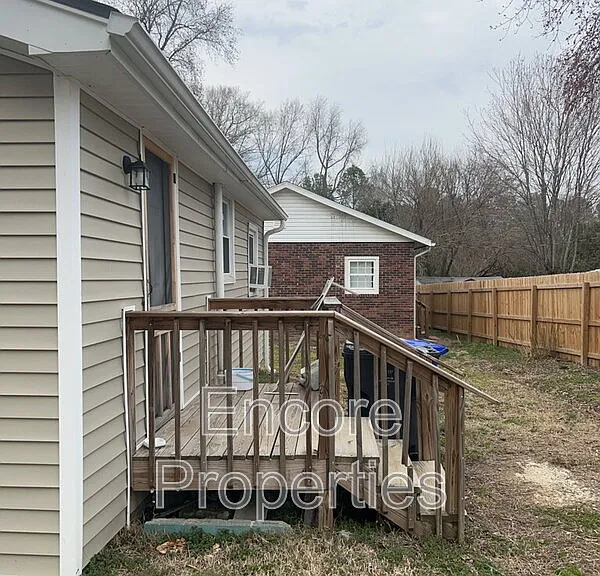 535 Harper Rd — Photo 9