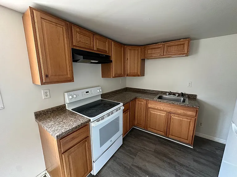 5885 Youngstown Hubbard Rd — Photo 7