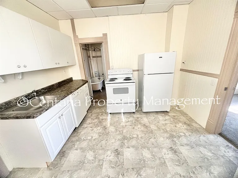 515 James St — Photo 13