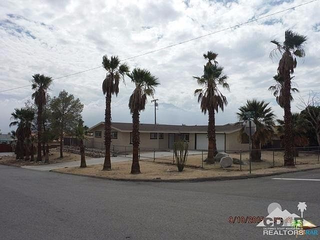 1st image of 66995 Yucca Dr