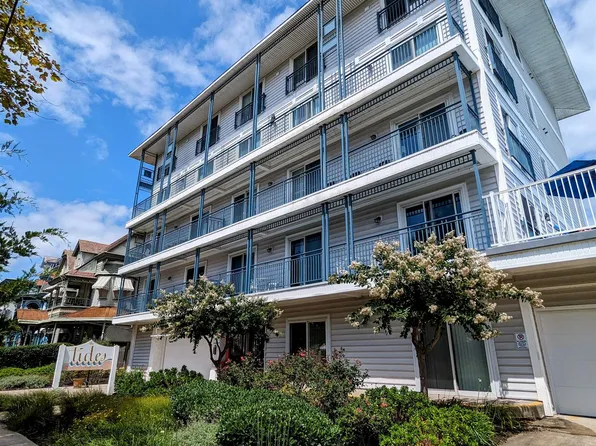 5 Jackson St APT 307, Cape May, NJ 08204