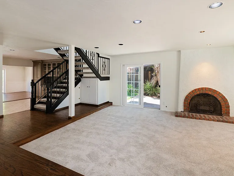 3102 Granville Ave — Photo 16