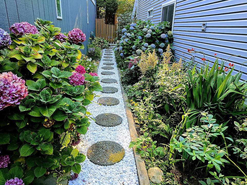 2nd image of 6018 6th Ave NW