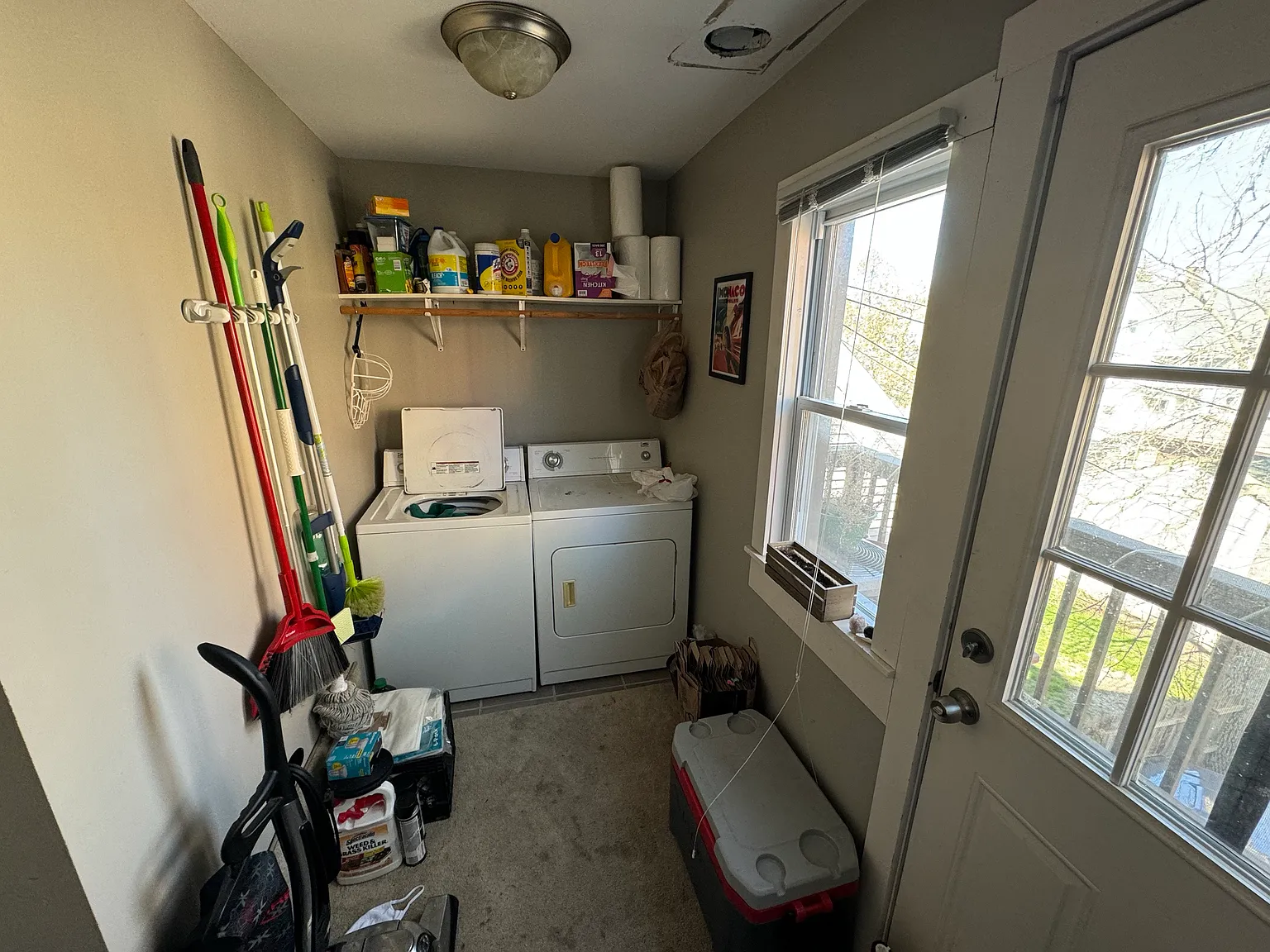 2726 N Oakland Ave — Photo 4