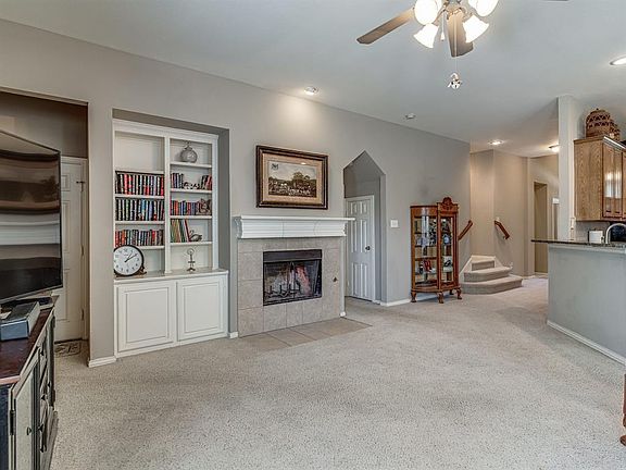 5th image of 1604 Harvest Glen Dr