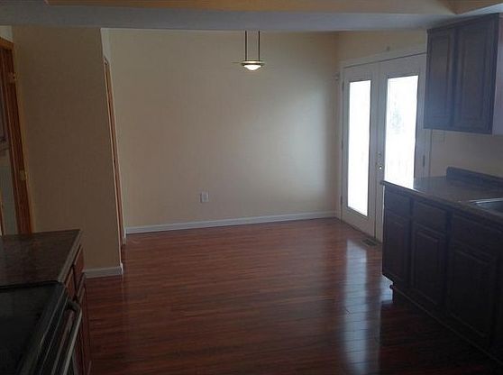 3rd image of 6407 Noranda Dr