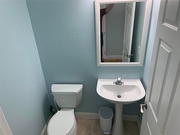 5th image of 4527 Riverton Dr