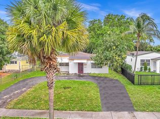 8743 Concord Ct, Inver Grove Heights, MN 55076