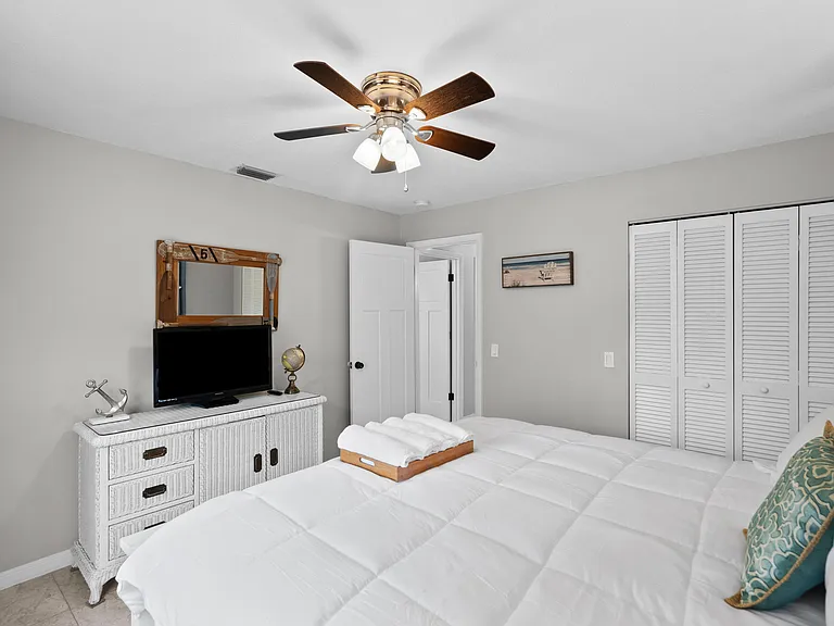 4220 Sunrise Blvd — Photo 21