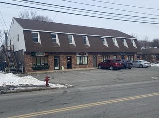 1250 Lawrence St #R1, Lowell, MA 01852