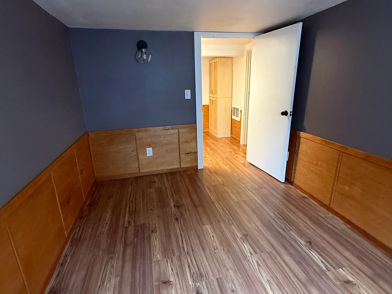 2 bed, 1100 sqft, $2,100 — Photo 3