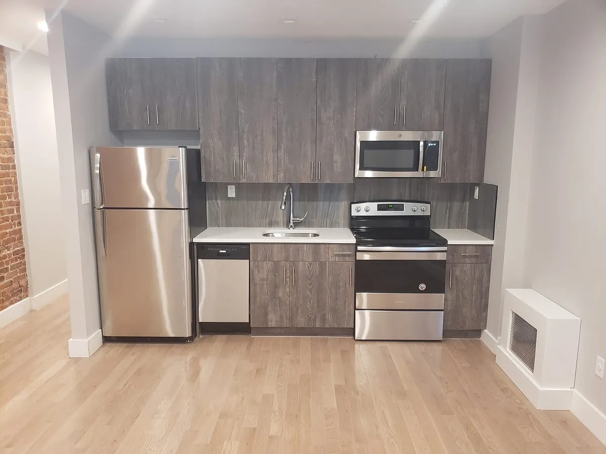 Building Photo - 545 W 162nd St #21