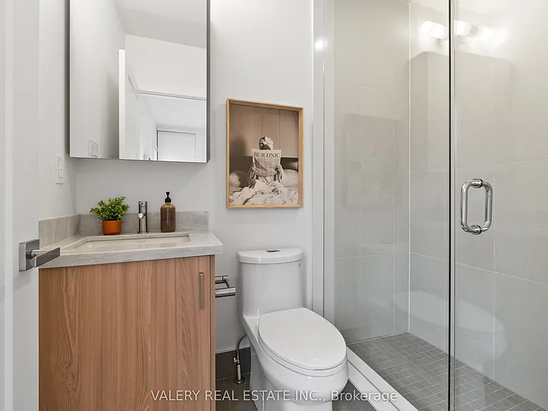 15 Acorn Ave #5 — Photo 14