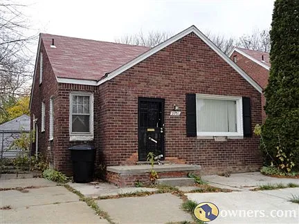 9751 Manistique St photo 1
