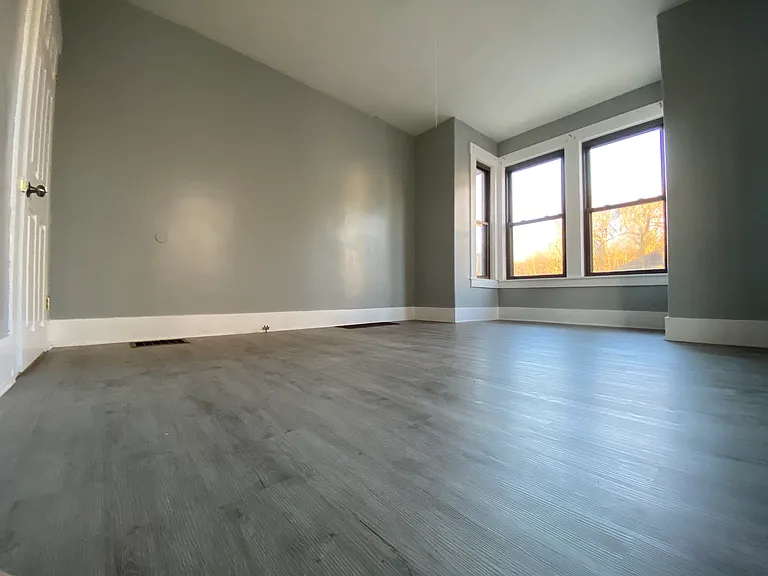 71-73 Sanders St #73A — Photo 1