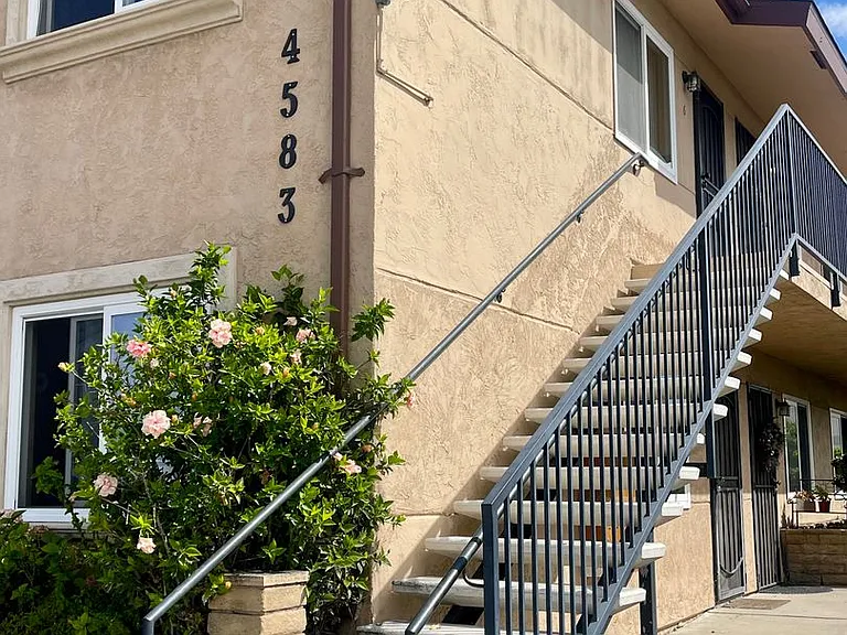 Hawley Boulevard — Photo 1