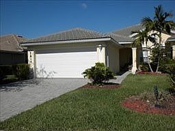 3rd image of 7815 Berkshire Pines Dr