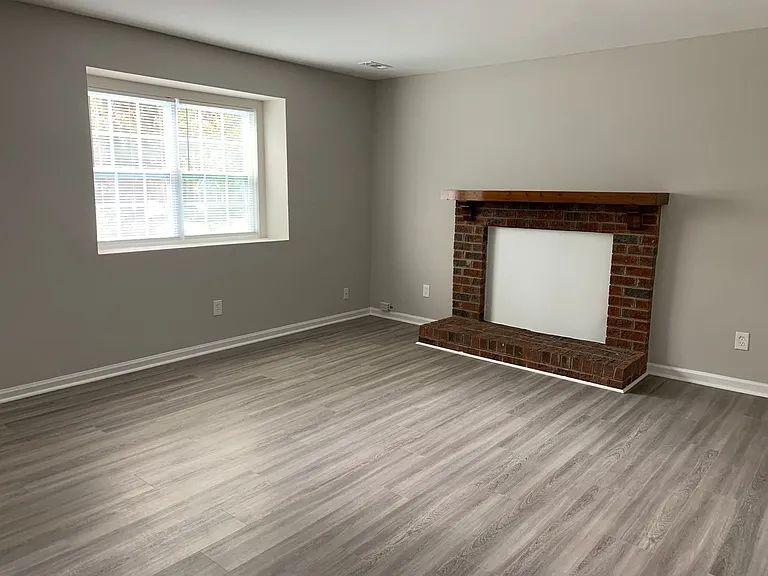 5306-5308 Grovewood Pl — Photo 2
