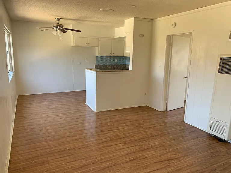 12862 Galway St #10 — Photo 4