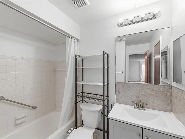 5060 76th Ave N #409 — Photo 24