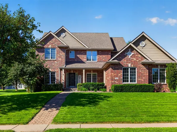 3524 149th St, Urbandale, IA 50323