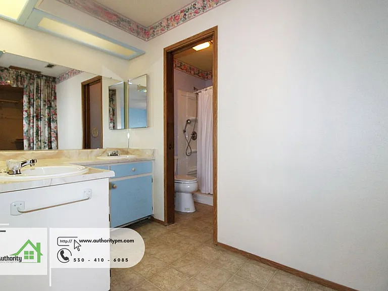 1748 Galaxy Way — Photo 15