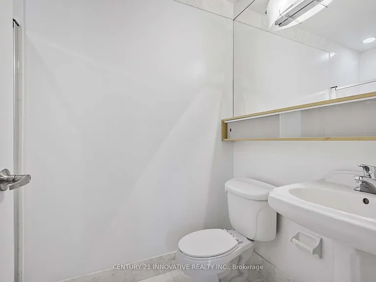 85 Bloor St E #805 — Photo 19